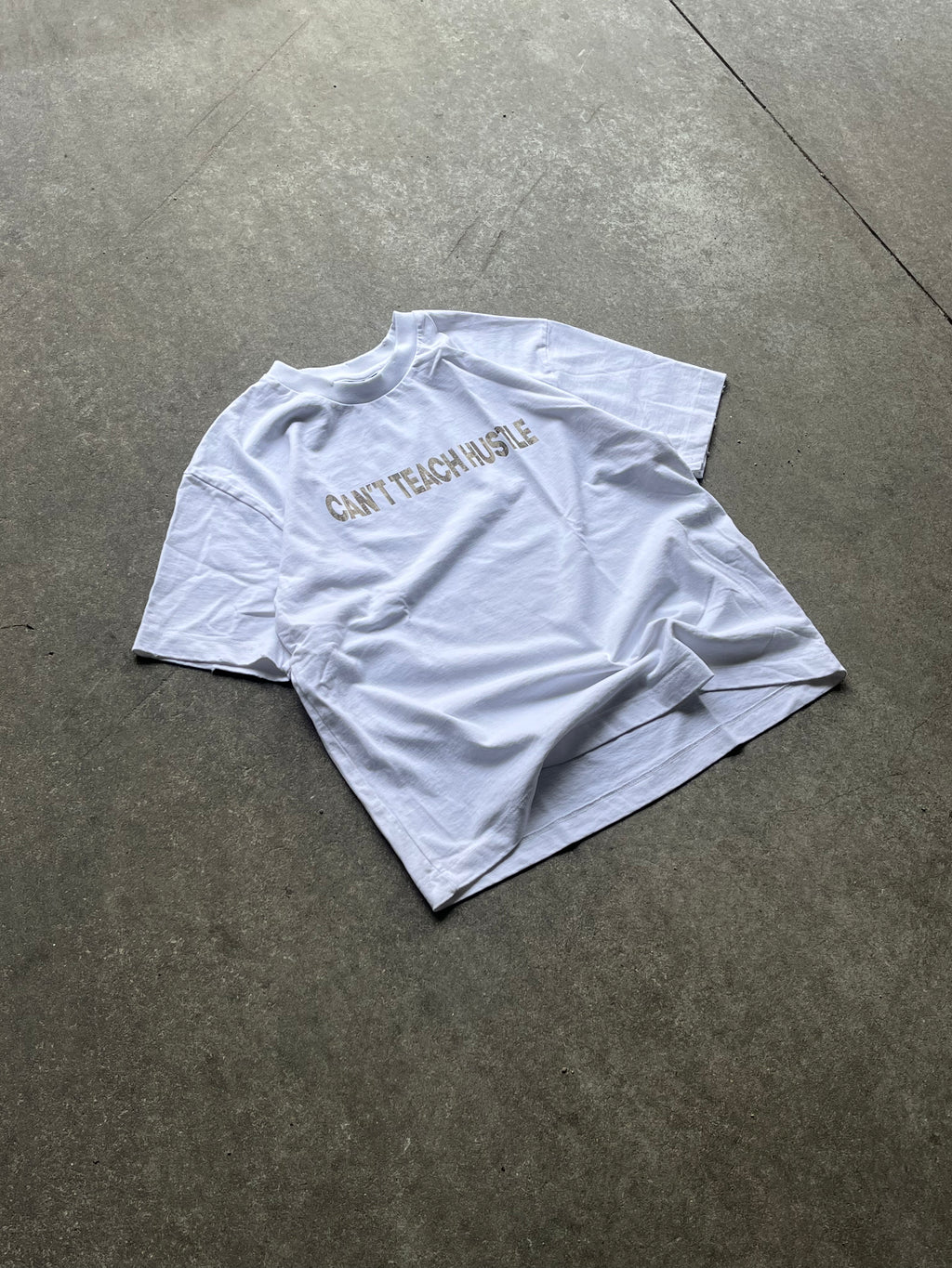 VINTAGE HUSTLE TEE